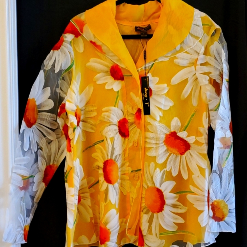 Jenny T, Elegant Summer Business Top. New.